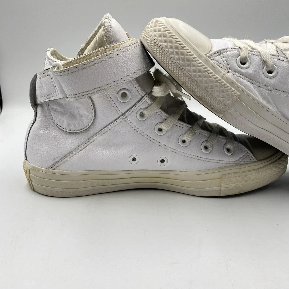 Converse Shoes Womens Size 8 White Chuck Taylor All Star Leather Strap‎ 549852C